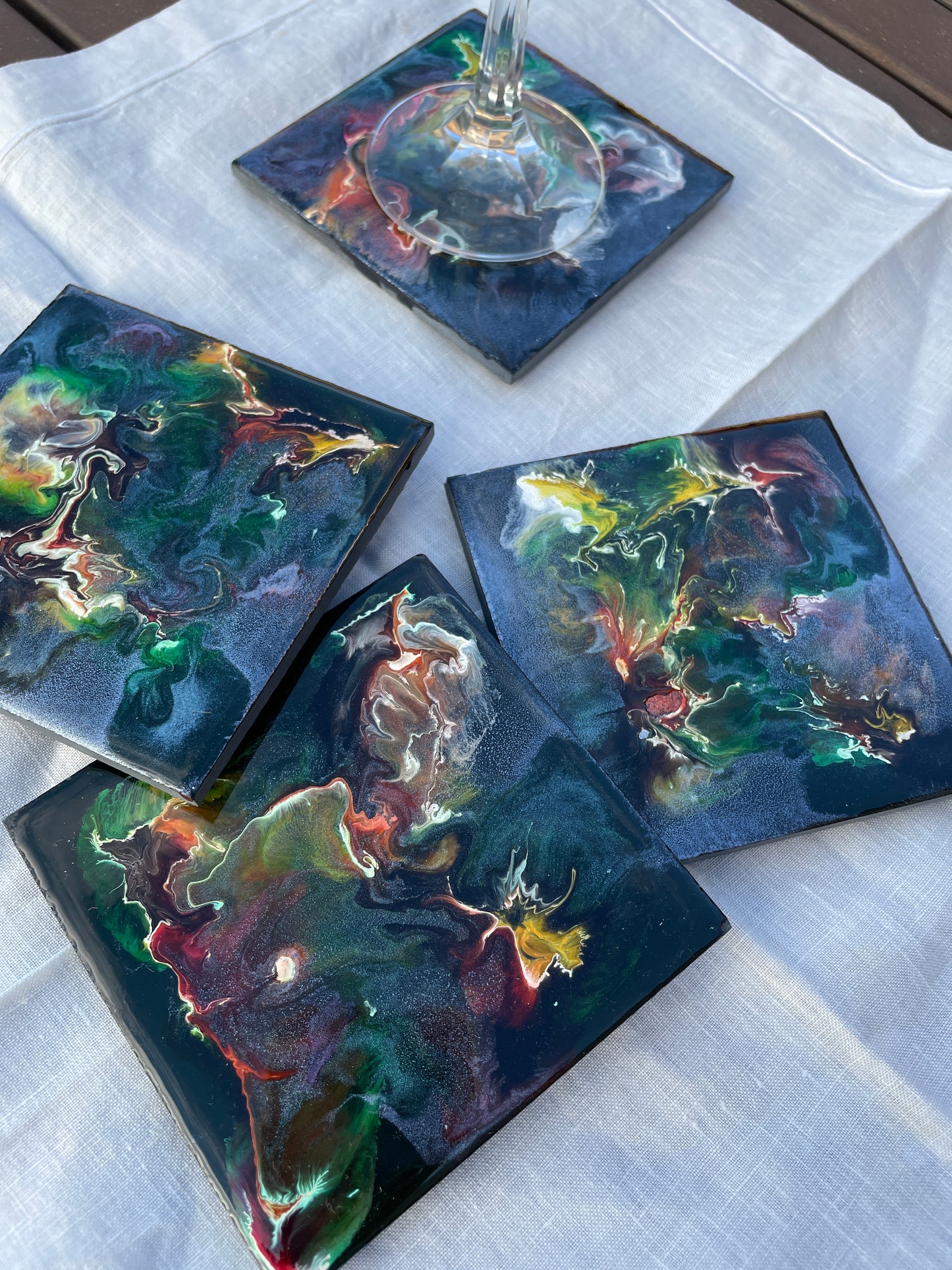Posavasos cuadrados de pizarra.