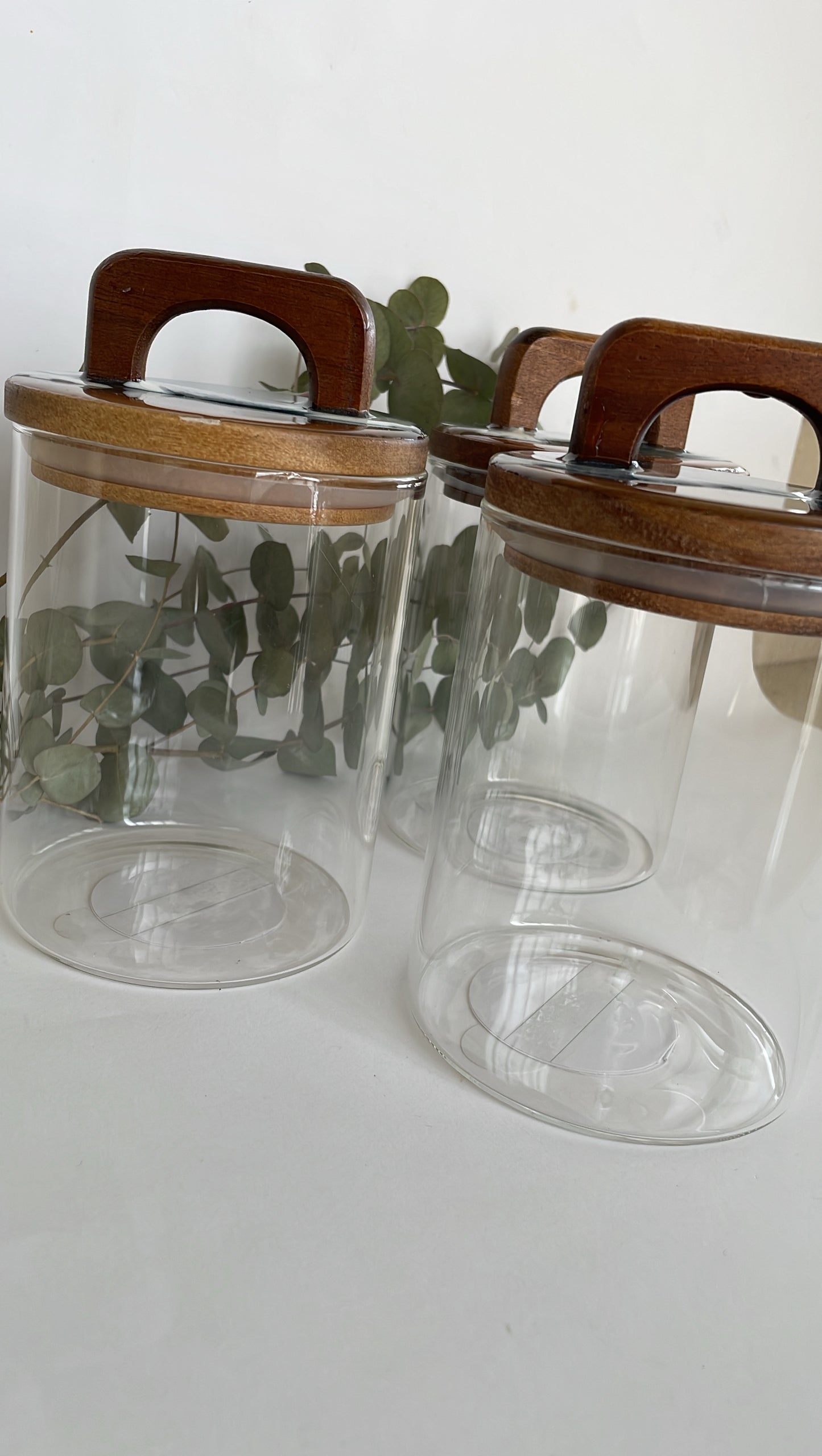 Tarros cristal con tapa en madera y resina