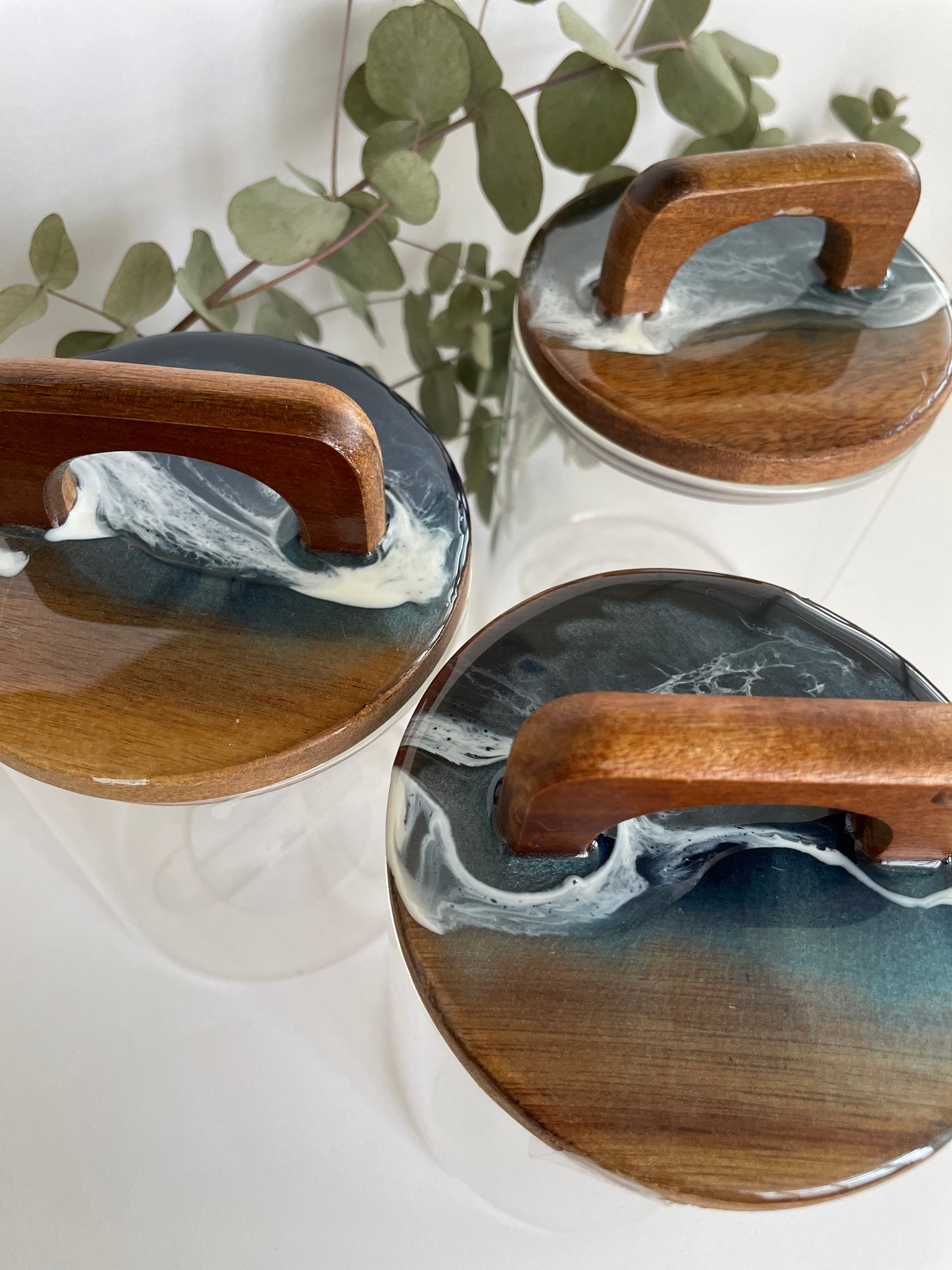 Tarros cristal con tapa en madera y resina